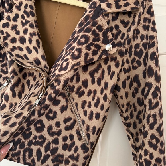 Jacket - Picture 8 of 8